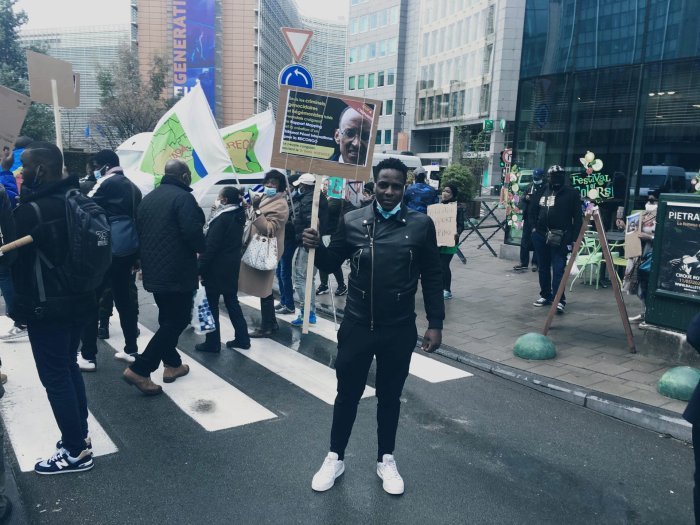 Uwari myugariro wa Rayon Sports yinjiye byeruye mu mitwe irwanya ubutegetsi bw’u Rwanda