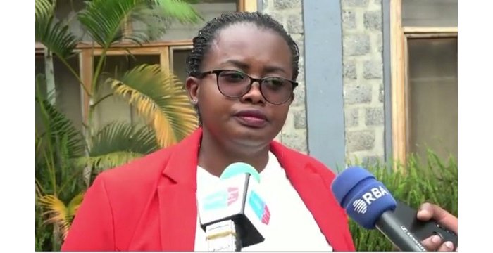 Visi Meya wakoreye agashya imbere y’Abanyamakuru  Yasabye imbabazi 