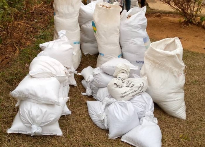 Kicukiro&nbsp;: Mutwarasibo yafatanywe ibiryo bigenewe abagizweho ingaruka na GumaMuRugo ahita afungwa