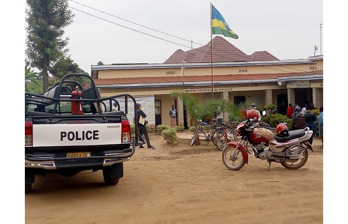 Amayobera ku rupfu rwa Mvuyekure  wari usigaye wenyine iwabo