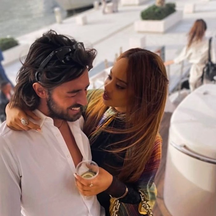 IFOTO&nbsp;: Shaddyboo areba akana ko mu jisho Umwarabu, ati 