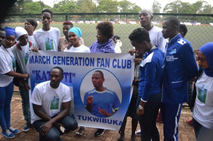 Abo mu muryango wa Katauti barimo n’abahungu be babiri baje gushyigikira Rayon Sports