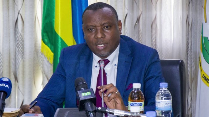 Umuyobozi muri REB yahamagajwe gutanga ubuhamya kuri Dr Isaac Munyakazi ufungiye ruswa