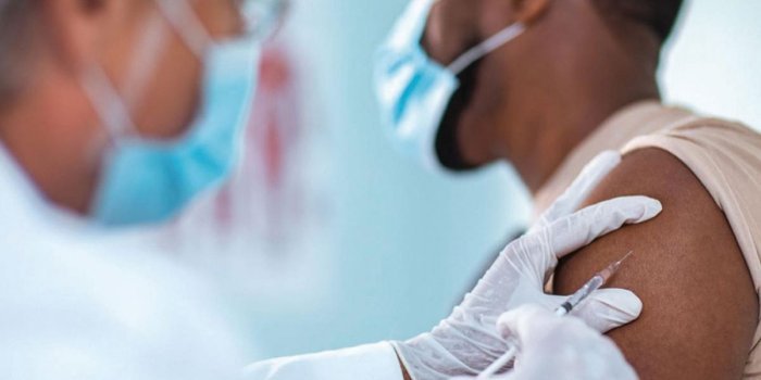 Ibikorwa byo gukingira COVID mu Rwanda byatangiye