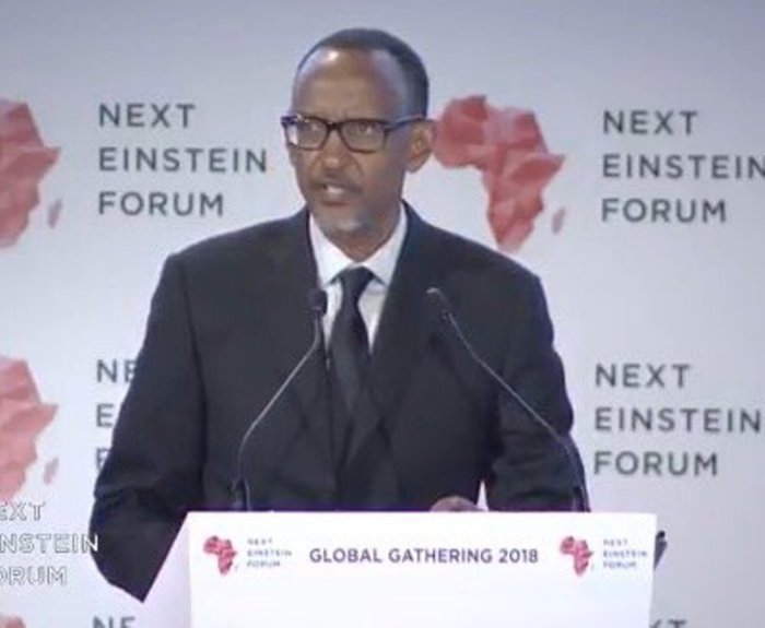 Ntabwo dushaka ko Afurika yihererana ubumenyi bw’abahanga bayo- Perezida Kagame