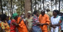 Abagororwa 100 basabye imbabazi mu ruhame abo biciye muri Jenoside bahishura ibyahishwe