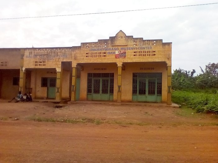 Inzu nini cyane igurishwa ku mafaranga make cyaane