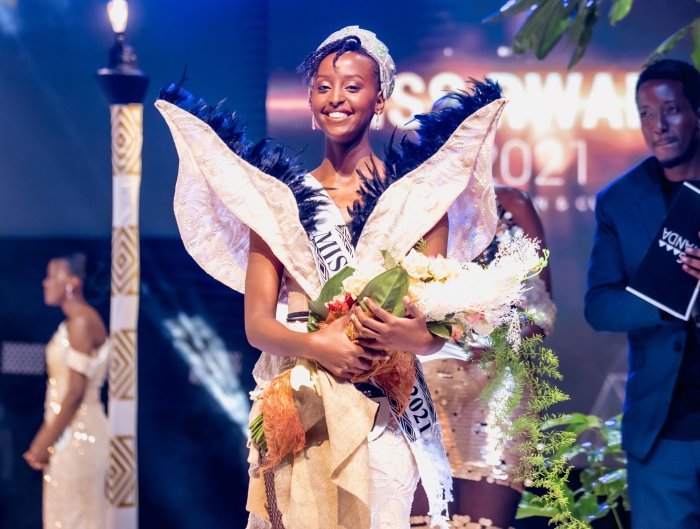AMAFOTO&nbsp;: Ingabire Grace ufite impano yo kubyina yegukanye ikamba rya Miss Rwanda 2021