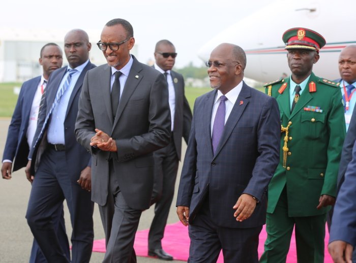 Perezida Kagame yihanganishije umuryango wa Magufuli n’Abanya-Tanzania