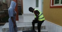 Kigali : Barabasanga mu ngo bashaka abatarahabwa doze n’imwe y’Urukingo n’abanze gufata izikurikira