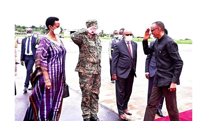 Perezida Kagame yahishuye   ibanga Muhoozi  yakoresheje  mu kunga u Rwanda na Uganda 