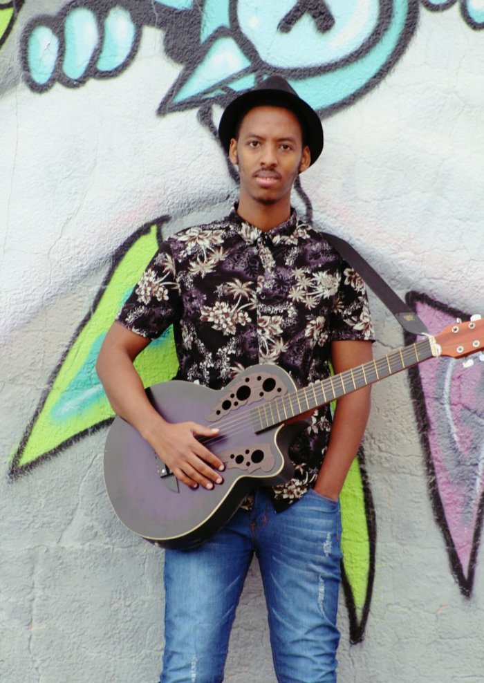 Sam Rushimisha yasubiyemo indirimbo ’Child of Bethlehem’ yifashishwa mu bihe bya Noheli