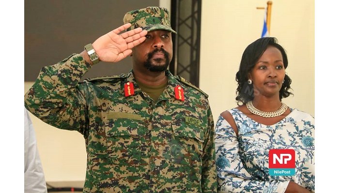 Gen Muhoozi mu mwambaro w’Ipeti riruta ayandi yose -AMAFOTO