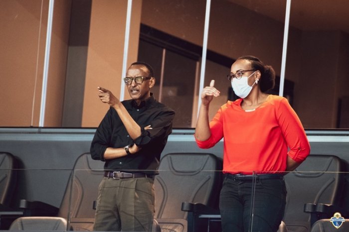 Perezida Kagame yitabiriye imikino ya Basketball iri kubera muri Kigali Arena- Amafoto