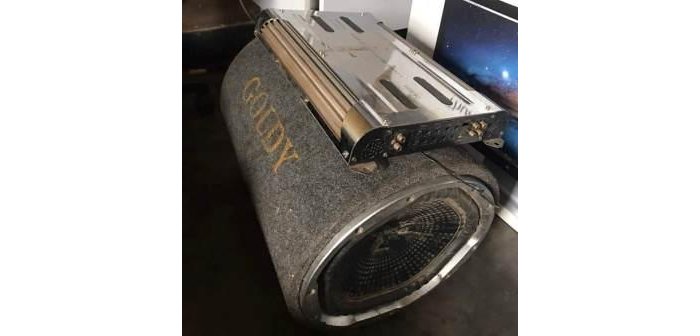 Amplifier + Subwoofer bigurishwa kuri 90,000Rwf