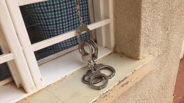 Rusizi&nbsp;: RIB yataye muri yombi abayobozi 12 barimo ba Gitifu 3