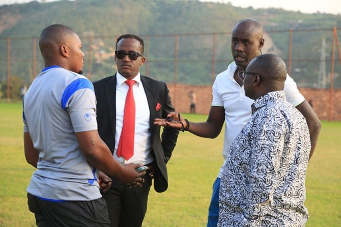 Karekezi Olivier yandikiye Rayon Sports ibaruwa igaragaza uwo yifuza ko amwungiriza