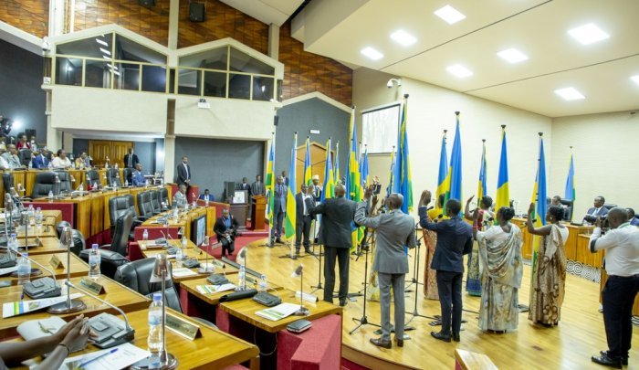 Menya umushahara n’ibindi bizajya bigenerwa Abadepite barahiye mu Nteko y’u Rwanda