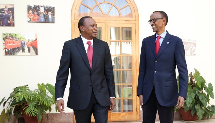 Perezida Kagame na Uhuru Kenyatta bashimangiye urukundo n’ubufatanye bafitanye
