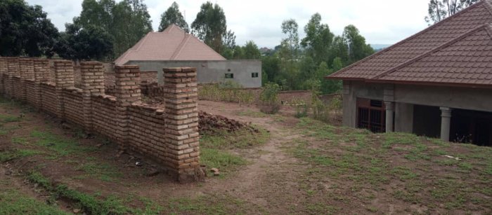 Ikibanza cyiza cyane kigurishwa ku giciro cyiza i Kanombe