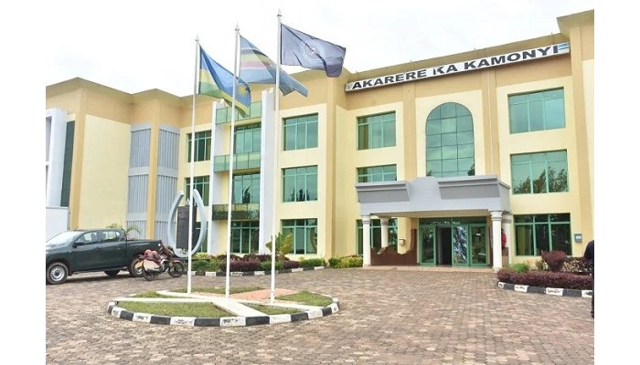 Yasize inyandiko : Nsabimana  w’i Kamonyi yishe  umugore we nawe ariyahura 