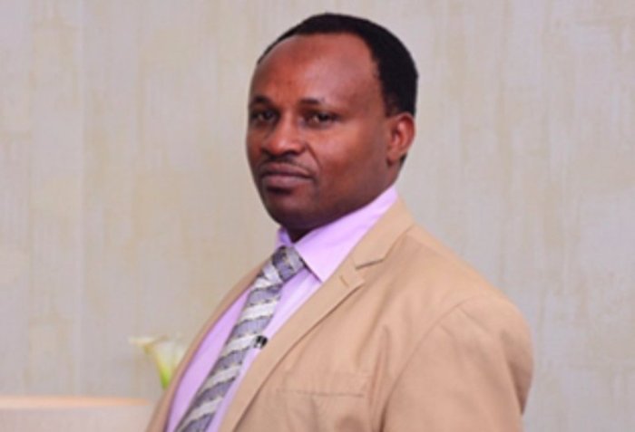 Umunyamabanga mukuru wa FERWAFA yeguye avuga ko azagaruka mu gihe kizaza