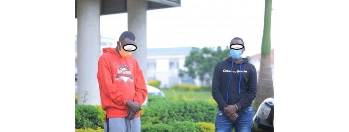 Kigali&nbsp;: Polisi yerekanye abifashisha imodoka bakiba abantu bakoresheje amayeri