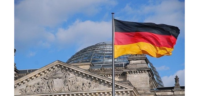 U Budage bwitandukanyije n’ibindi bihugu ku kibazo cy’u Burusiya