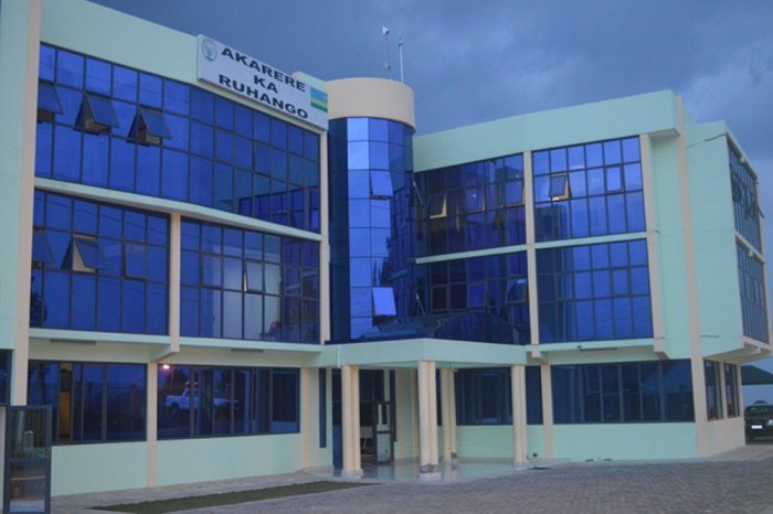 Ruhango&nbsp;: Umugabo arakekwaho kwica umugore we amukase ijosi