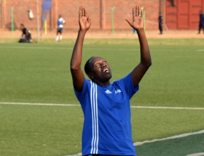 Kayiranga J. Baptiste wakiniye Rayon akanayitoza yagizwe umutoza mukuru w’agateganyo