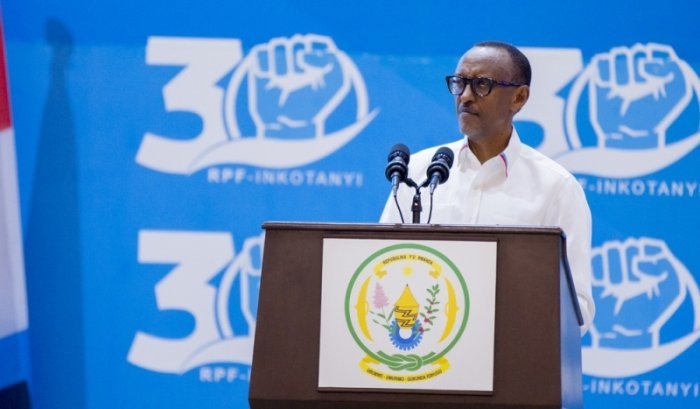 Perezida Kagame yikomye abiyomoye kuri RPF anakomoza kuri Diane Rwigara