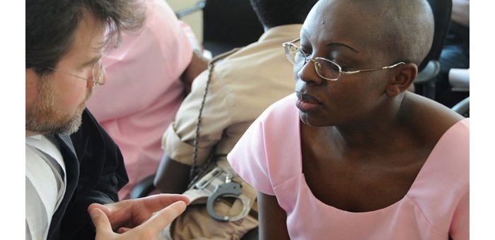 Barindwi barimo uwo mu ishyaka rya Victoire bakurikiranweho kuba mu mitwe yitwaje intwaro