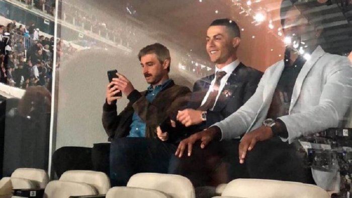 Cristiano yagaragaje yishimana na Real Madrid yari imaze gutsinda Barcelona