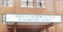 Huye-Mbazi&nbsp;: Abaturage barashinja umwe mu bayobozi kubaka ruswa no kubaha serivise mbi