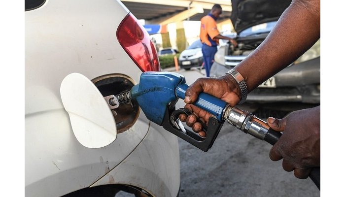 Ibiciro by’ibikomoka kuri  Petrol mu Rwanda byatumbangiye :Essence cyazamutseho Frw 149, naho matuzu yiyongereyeho Frw 104