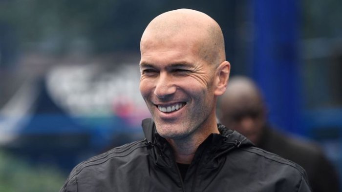 Zinedine Zidane yongeye kugirwa umutoza wa Real Madrid yari igeze aharindimuka