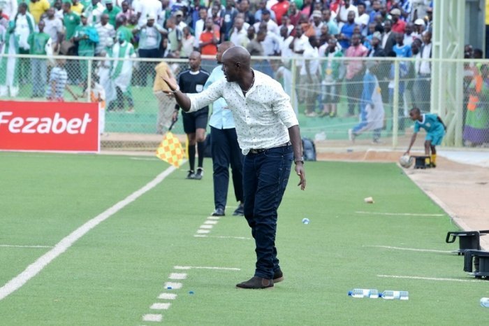 Umutoza Karekezi Olivier yamaze gusinya amasezerano muri Kiyovu Sports