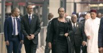 Mu mafoto&nbsp;: Perezida Kagame na Madamu we bakiriye abakuru b’ibihugu basangira ifunguro 