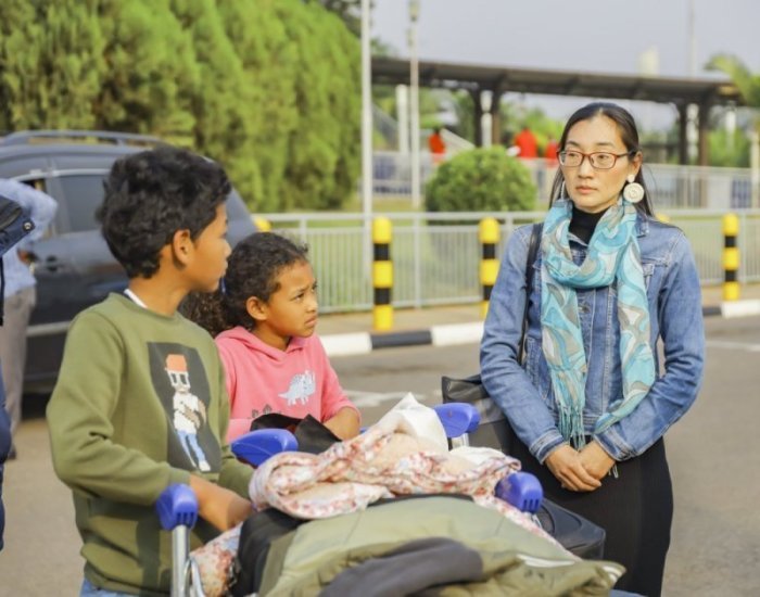 Umubiri wa Yanga wagejejwe mu Rwanda, agahinda mu maso y’umugore we n’abana (AMAFOTO)