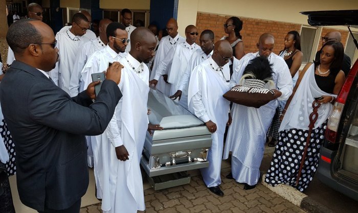 AMAFOTO&nbsp;: Kurikira imigendekere y’umuhango wo gutabariza umwami Kigeli V Ndahindurwa