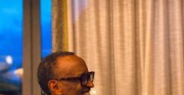 IFOTO Y’ICYUMWERU&nbsp;: Perezida Kagame yaryohewe n’ibihe byiza yagize ku bw’Umwuzukuru we