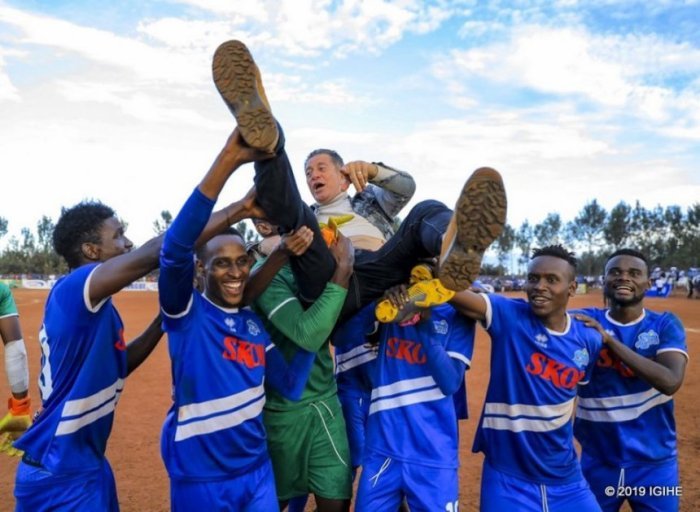 Rayon Sports yegukanye igikombe cya Shampiyona y’ u Rwanda 2019