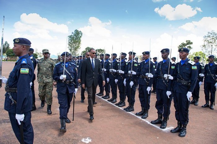 Perezida Kagame yazamuye mu ntera Abapolisi barenga ibihumbi 4