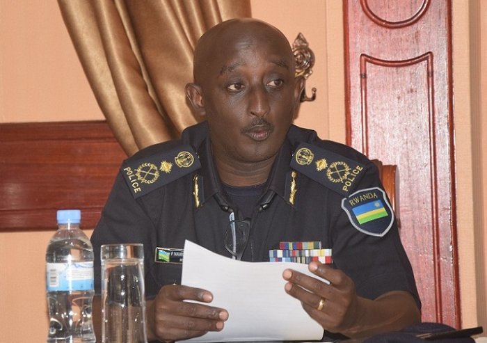 Abakorera ibigo bicunga umutekano bazajya bahabwa amahugurwa akaze arimo no kwigishwa imbunda