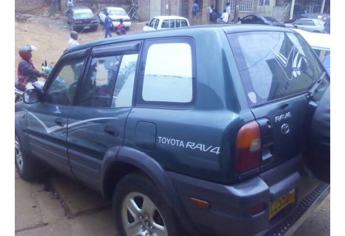 Toyota Rav4 ikiri nshya igurishwa kuri 4,700,000