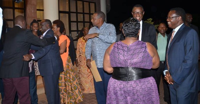 Abajenerali barimo Ceasar Kayizari, Sam Kaka, Rwarakabije... basezerewe mu gisirikare