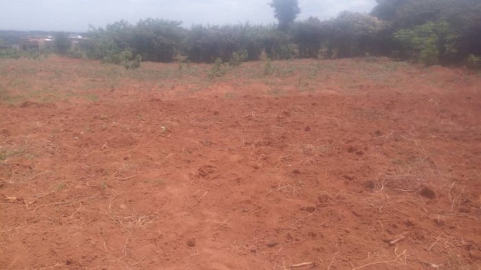 Ikibanza cyiza kigurishwa 2.200.000 Nyamata kugahembe