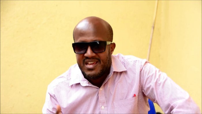 Aimable Karasira wamaze kwambara iroza yaburanye ubujurire avuga ko yakubitiwe muri Gereza