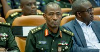 Mubarakh Muganga yahawe ipeti rya Lt.General ahita agirwa Umugaba w’Ingabo zirwanira ku butaka