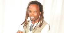 Ras Bertin ’Inshuti y’abana’ yahagurukiye ikibazo cy’abakobwa baterwa inda bakiri bato